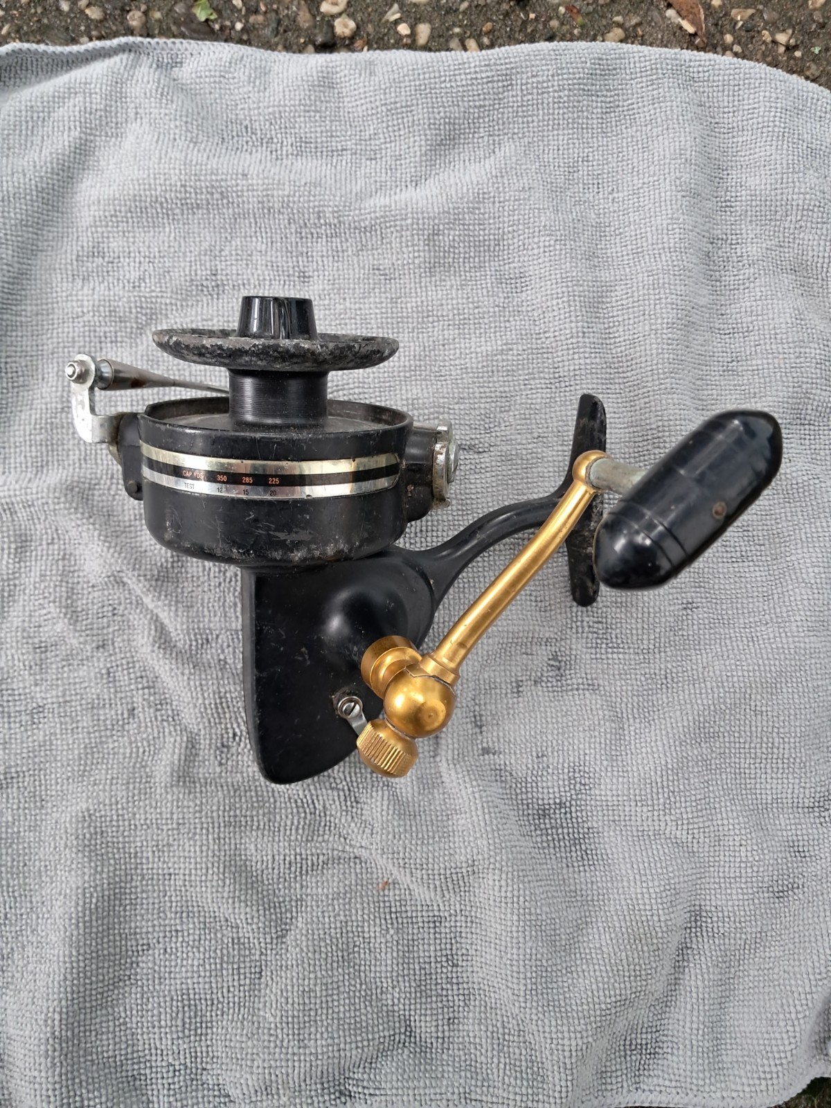Penn 704z Spinning Reel For Parts Or Repair Penn 704z Spinning Reel For Parts Or Repair