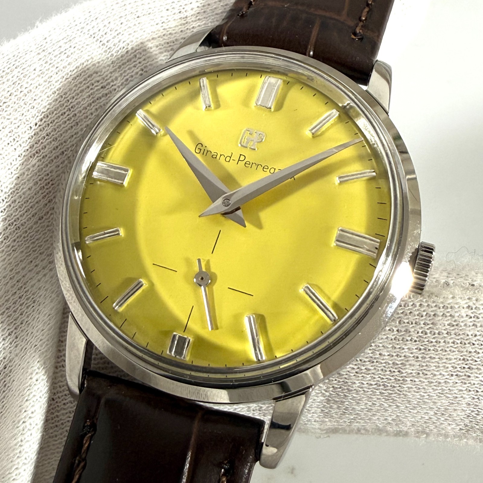 VINTAGE GIRARD PERREGAUX NICE YELLOW DIAL STEEL JUMBO MANUAL WIND GENTS WATCH