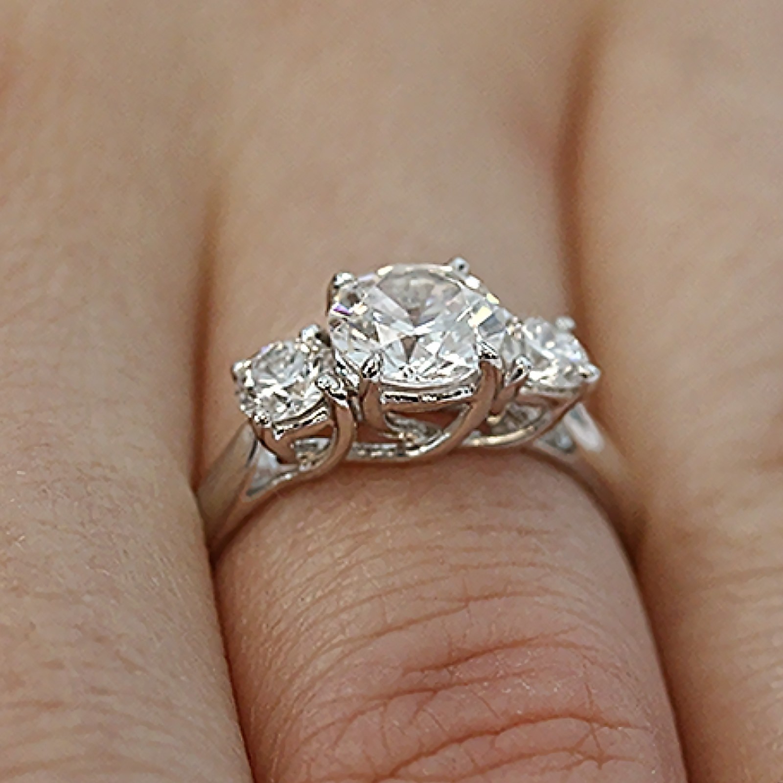 Solid 950 Platinum Diamond Ring Lab Grown Round Cut 1.5 Ct IGI Certified VVS E F