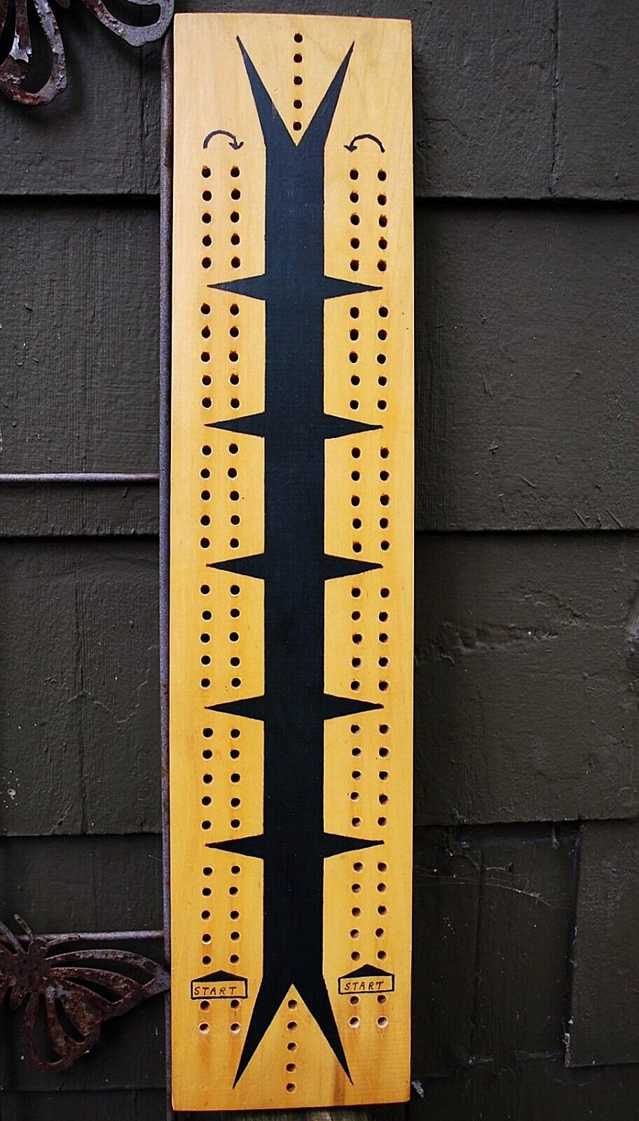 Antique PRIMITIVE Hand Painted Wood Cribbage Game Board UNUSUAL DESIGN c1800s