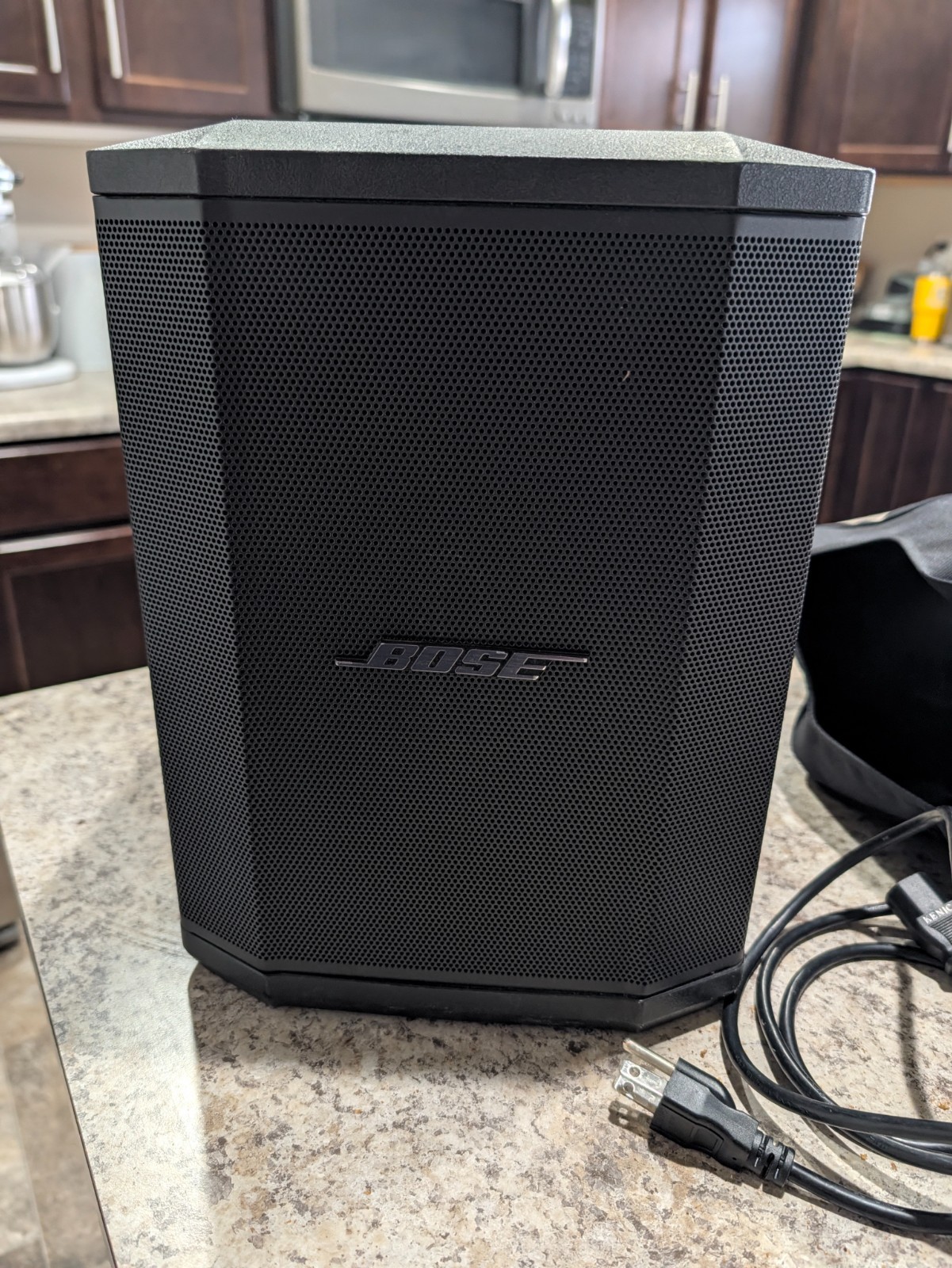 Bose S1 Pro Portable Active PA Speaker Bluetooth 150W XLR 1/4 3.5 Black Bose S1 Pro Portable Active PA Speaker Bluetooth 150W XLR 1/4 3.5 Black