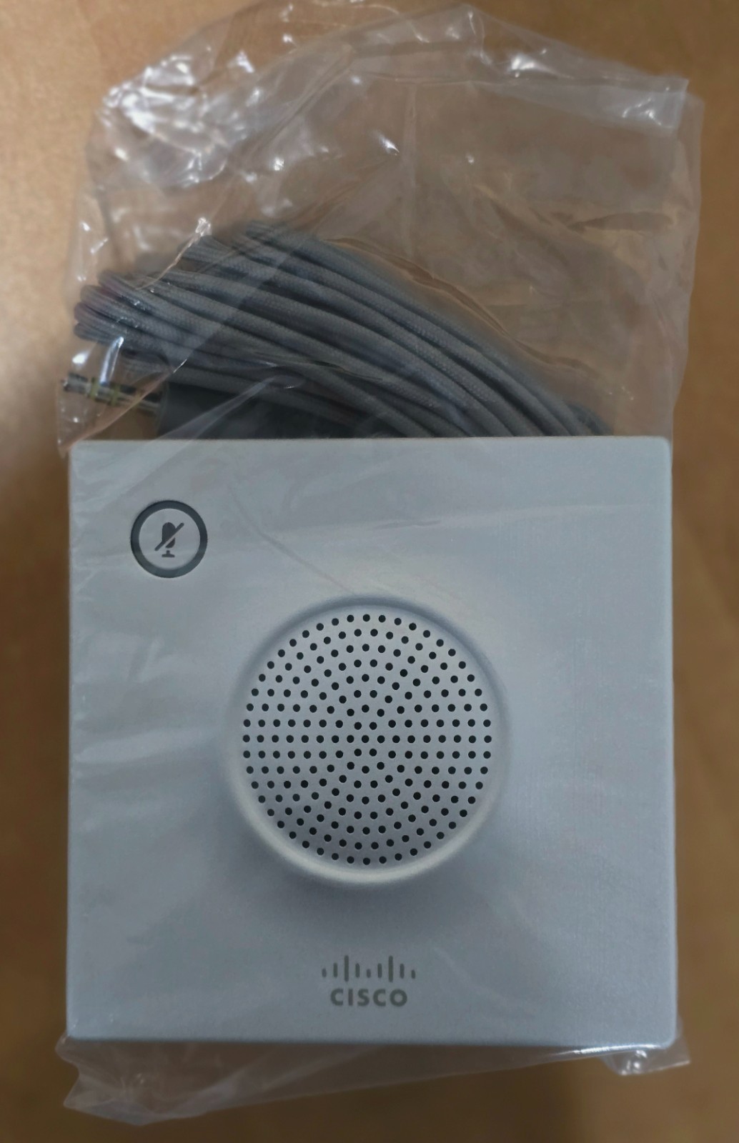 Cisco TelePresence Table Microphone 20 Brand NEW Cisco TelePresence Table Microphone 20 Brand NEW