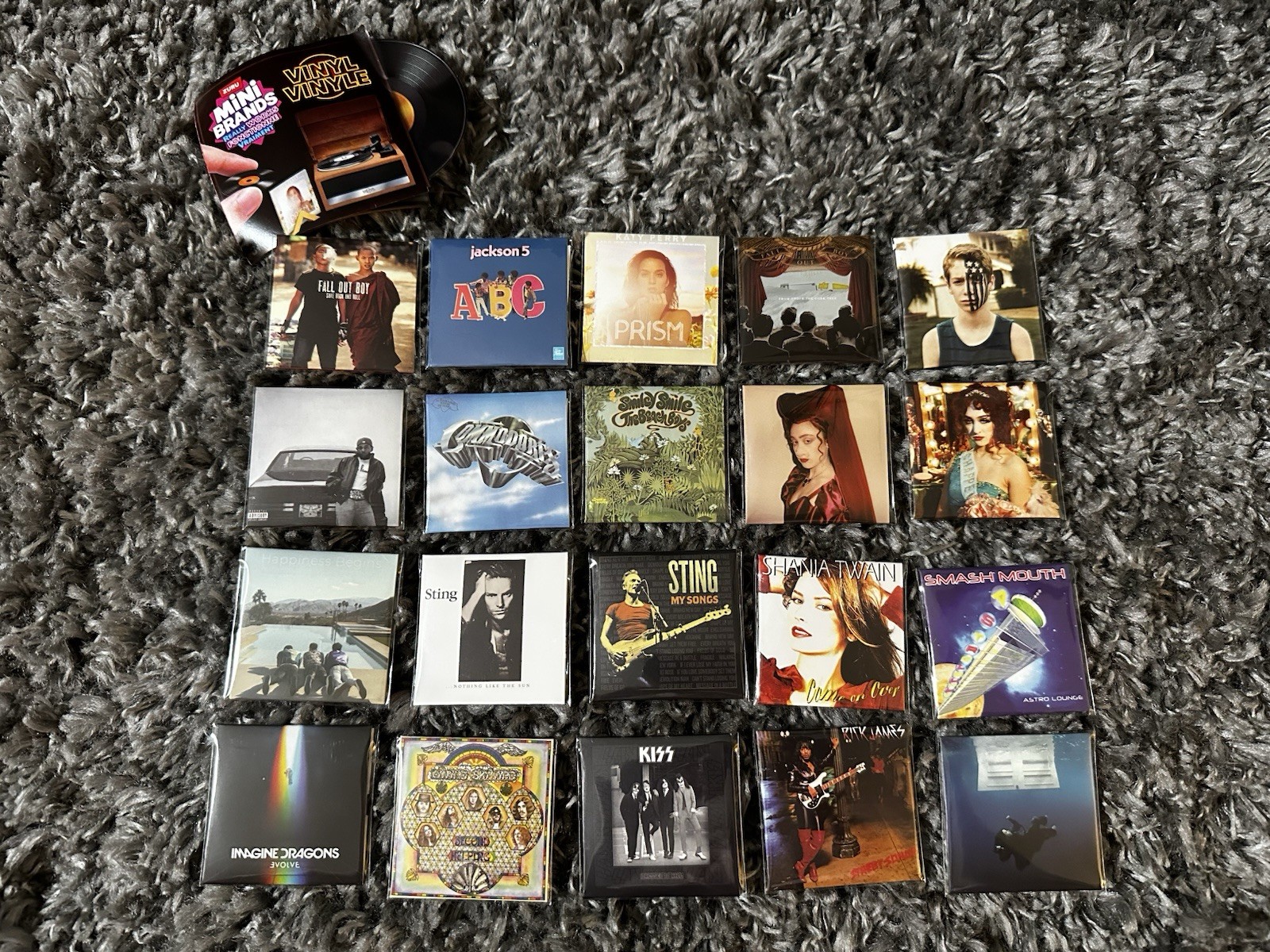 36 Piece Zuru Mini Brands Vinyl Lot Rare Uncommon Gold Accessories 20 Vinyls New