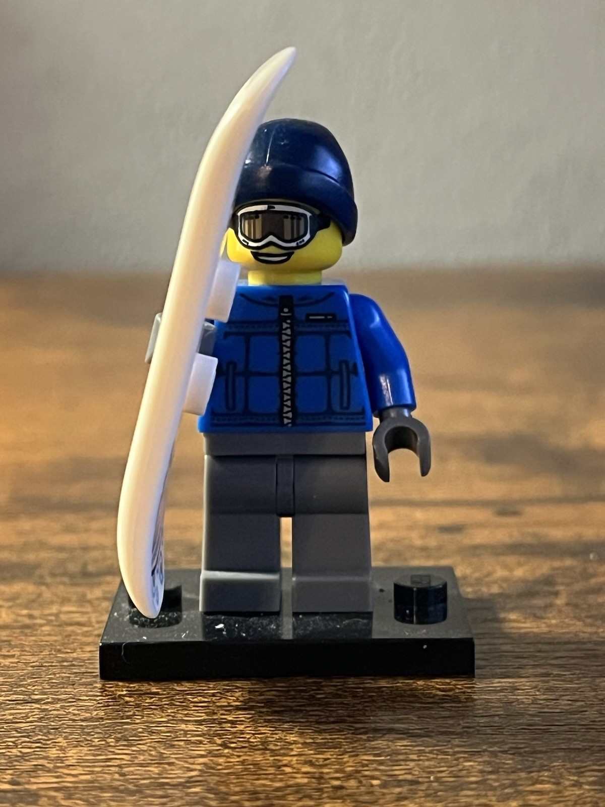 Lego Snowboarder Minifigure Series 5 Complete Collectible
