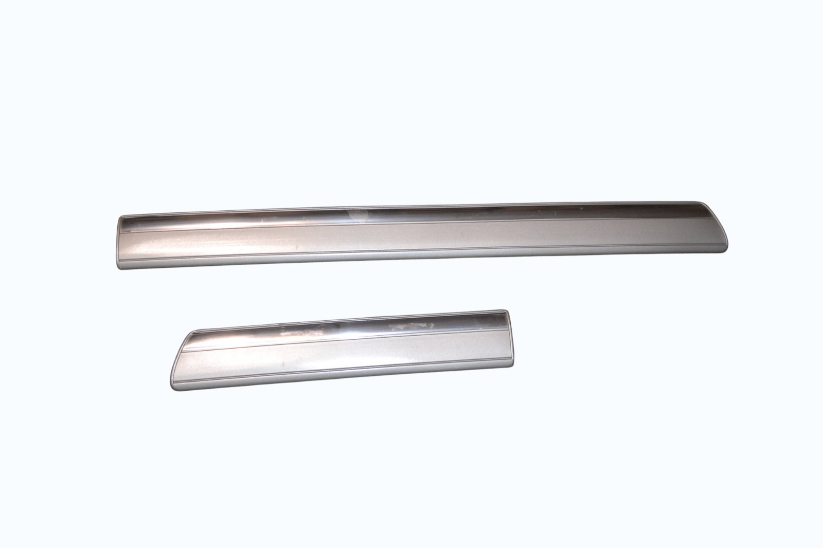00-06 Chevy Tahoe Silver Chrome Front Rear Passenger Molding Body Trim Oem 00-06 Chevy Tahoe Silver Chrome Front Rear Passenger Molding Body Trim Oem