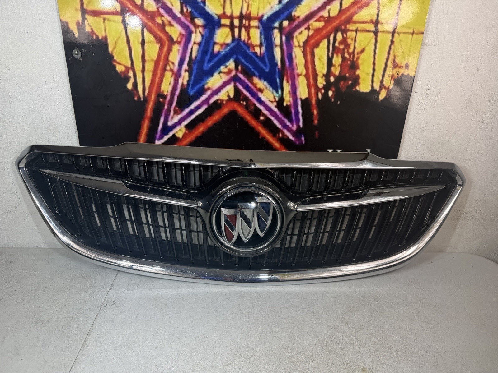 2017- 2019 BUICK LACROSSE FRONT GRILLE OEM