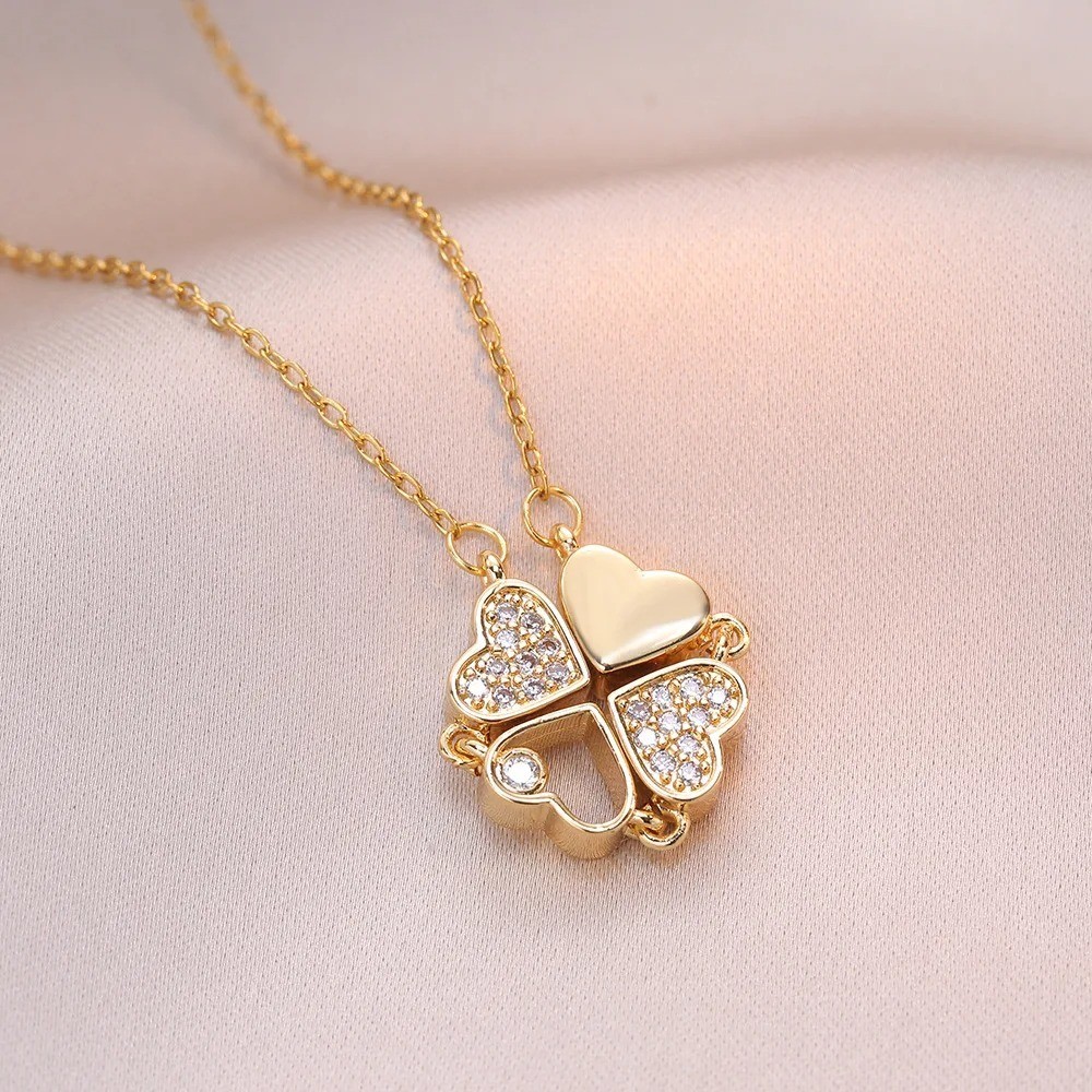 Four Leaf Clover Magnetic Folding Heart Pendant Necklace