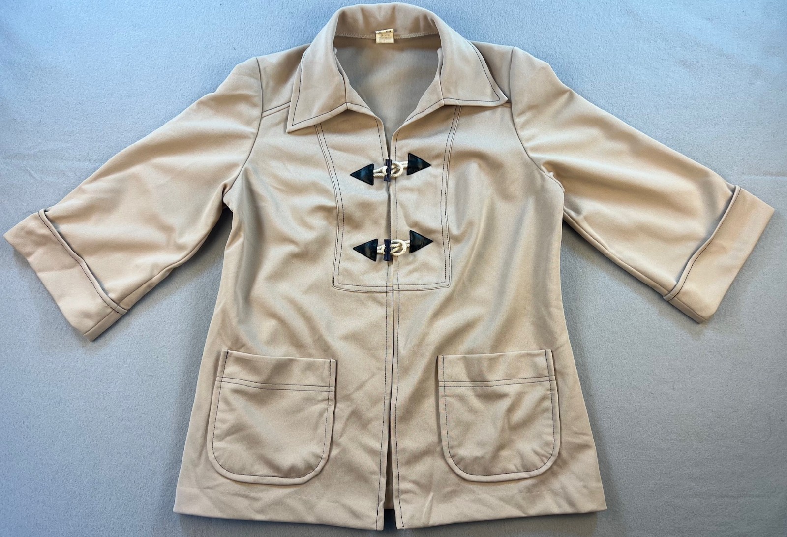 Vintage 1960\'s 1970\'s Mod Tan/Beige Jacket, 3/4 Sleeves w/ Toggles, Size 16 1/2