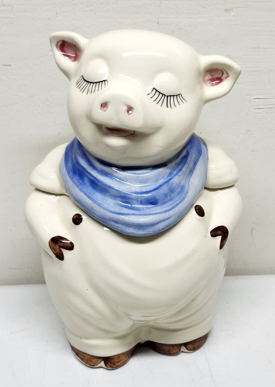 Vintage 1940's Shawnee Pottery Vintage 1940's Shawnee Pottery