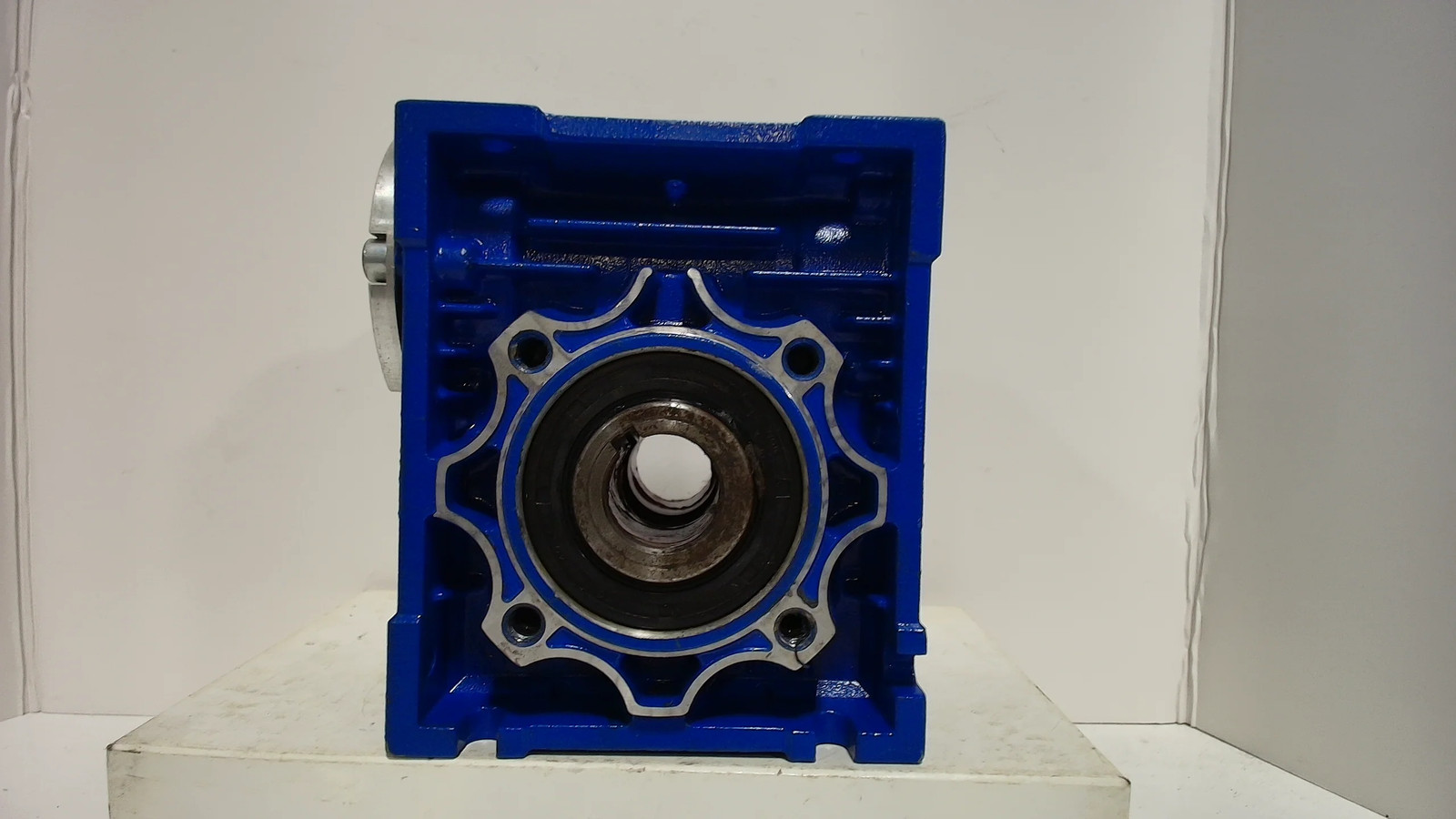 Motovario NMRV050 20:1 Gearbox 25mm Bore 2800RPM-New No Box