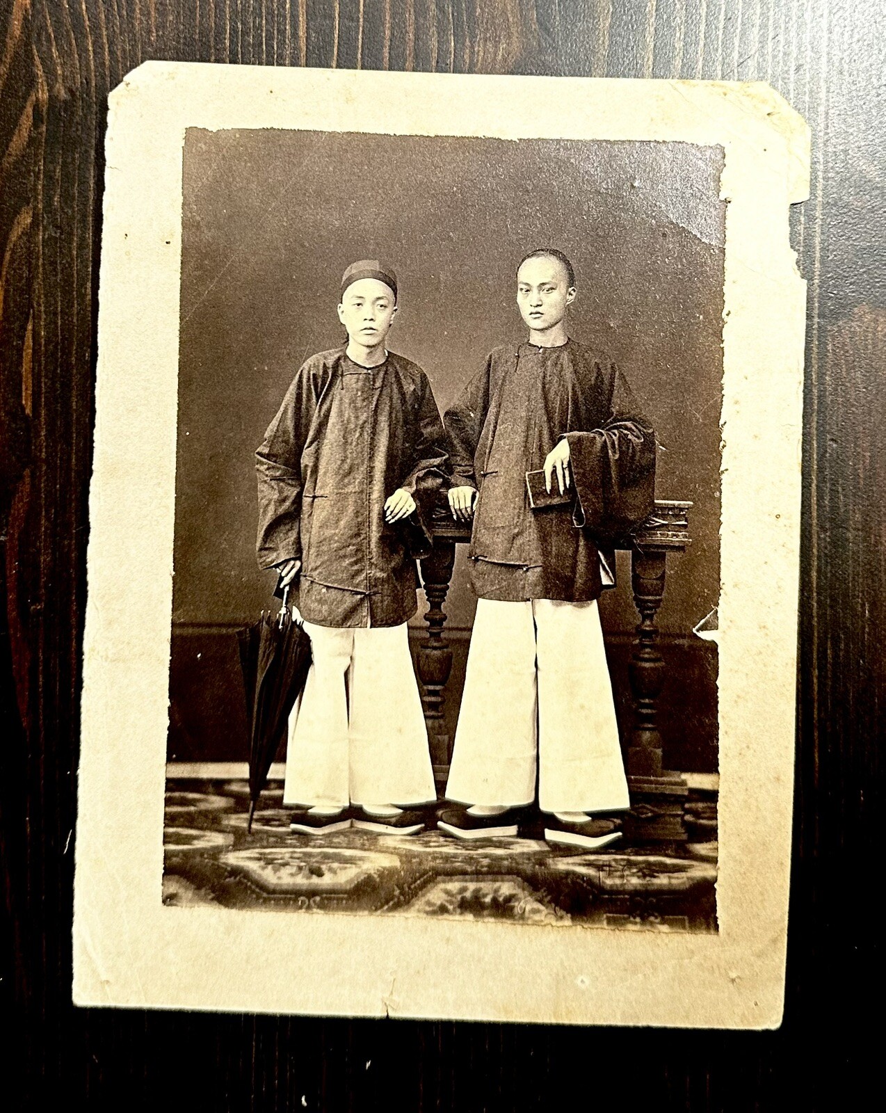 Rare Original Antique Albumen Chinese Aristocrats Long Fingernails Photo China Rare Original Antique Albumen Chinese Aristocrats Long Fingernails Photo China