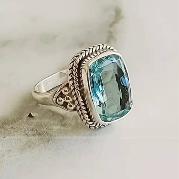 Elegant 925 Sterling Silver Blue Topaz Fashion Wedding Engagement Ring Size 9