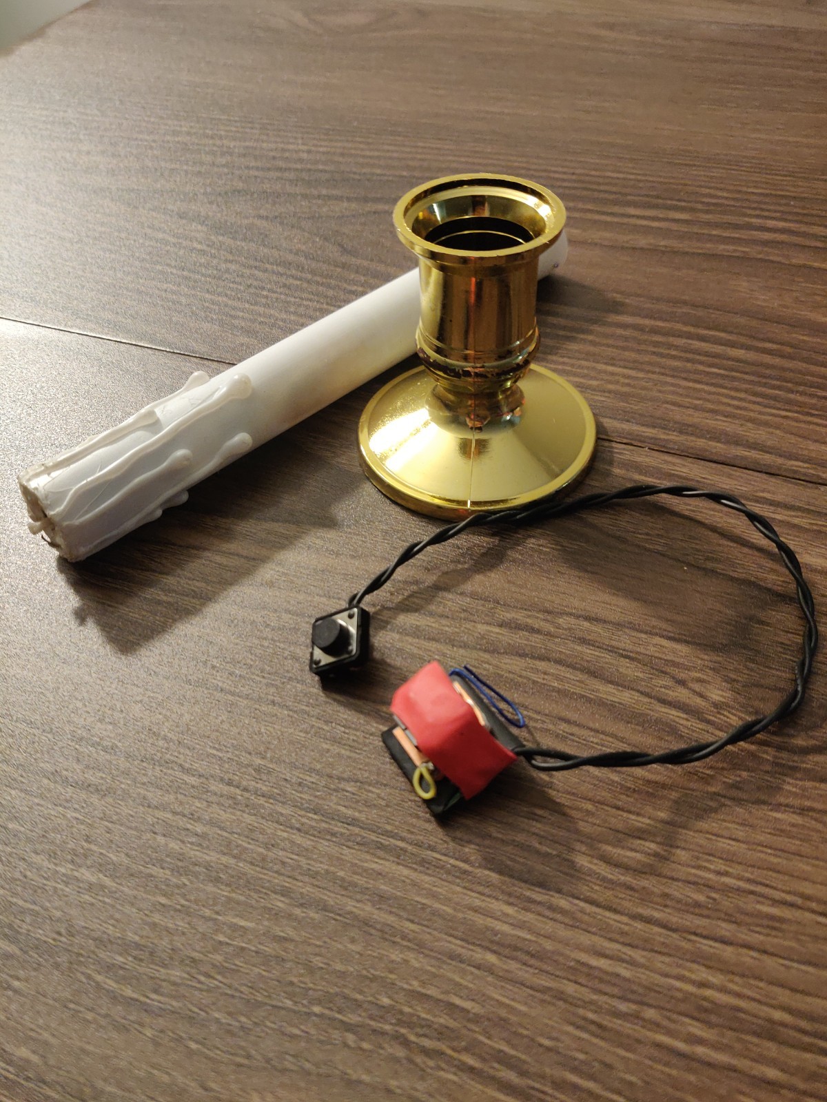 Remote Control candle magic by Hatiro