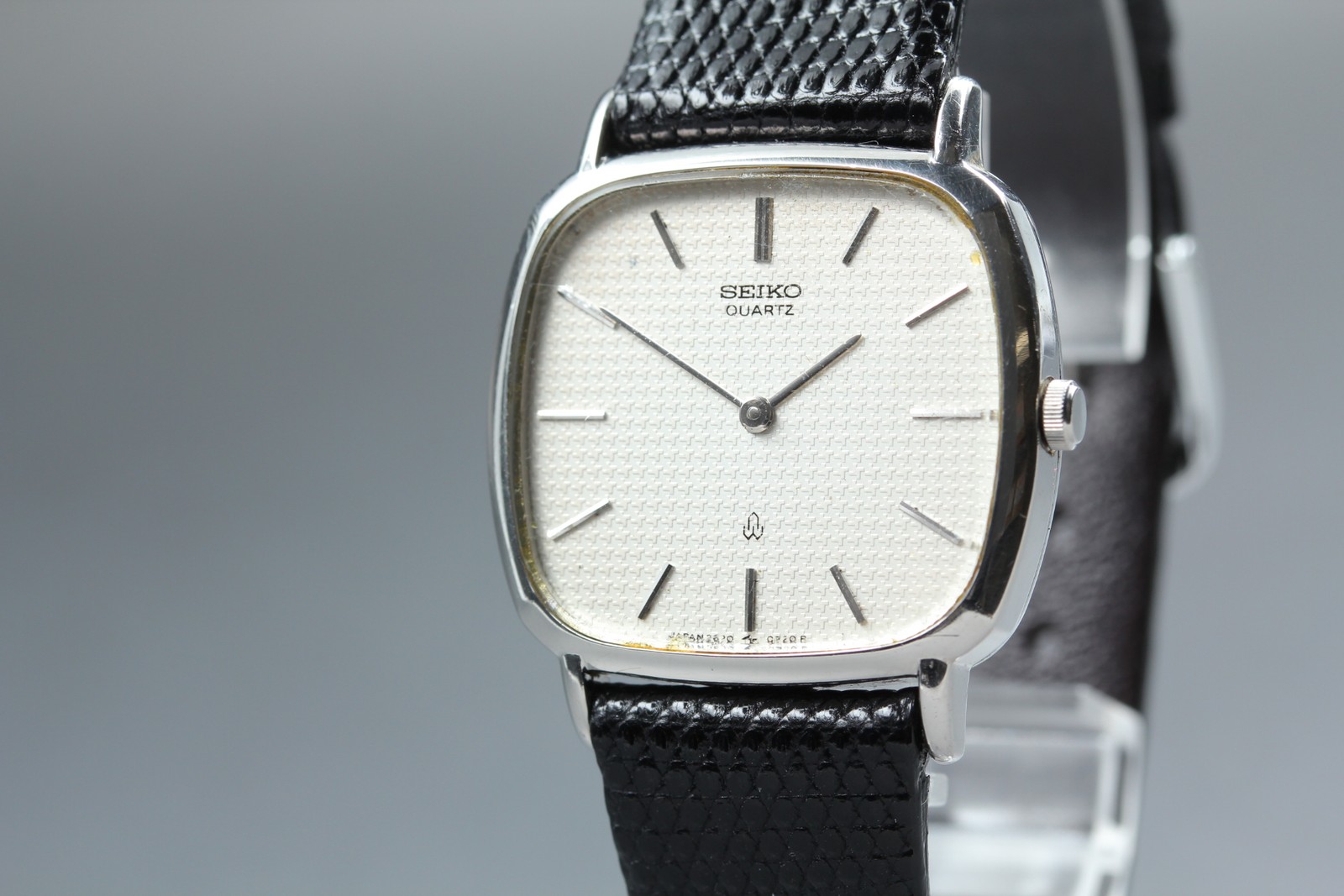Vintage 1979 [Exc+5] SEIKO Chariot 2620-5430 sILVER dial 30mm Men's Quartz Watch