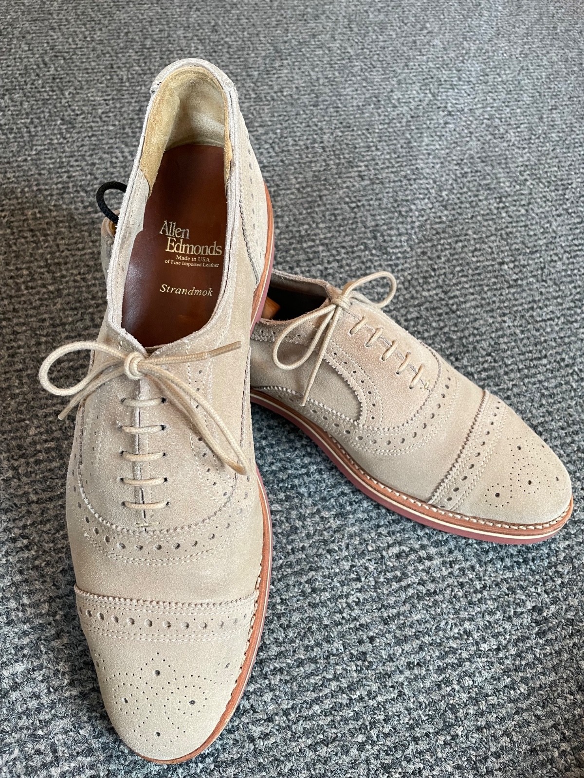 Allen Edmonds original unlined Strandmok in sand suede 12 A Excellent condition