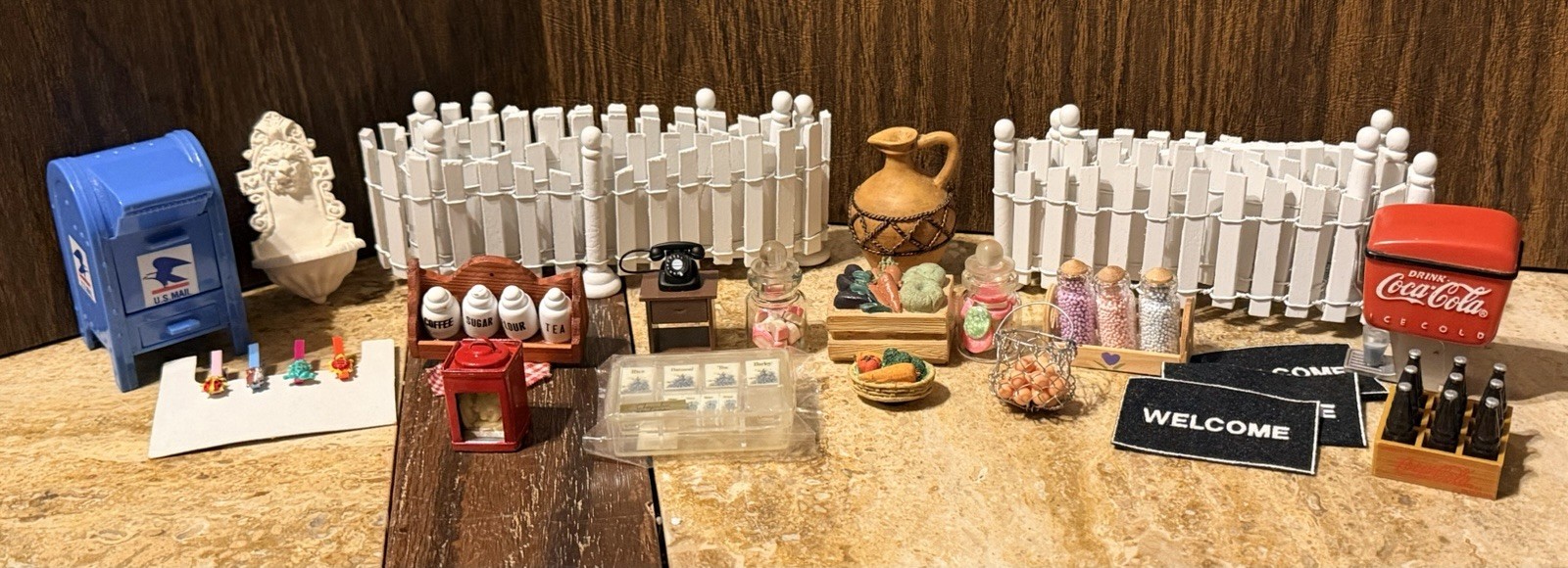 21 Piece Vintage Dollhouse Minatures Lot ~ Amazing Items Food & Accessories