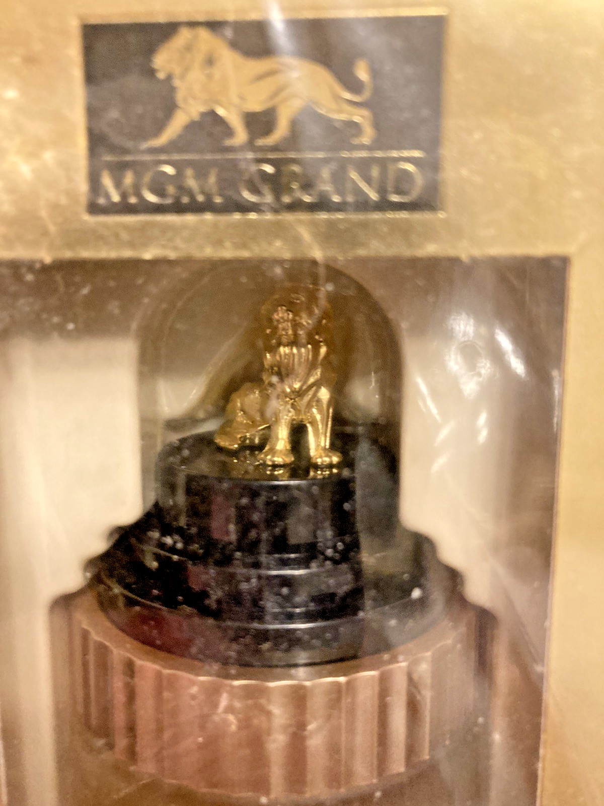 RARE, MGM GRAND FOR HER - WOMEN\'S PARFUM -- 0.85 Fl. Oz. SEALED- NIB RARE, MGM GRAND FOR HER - WOMEN\'S PARFUM -- 0.85 Fl. Oz. SEALED- NIB