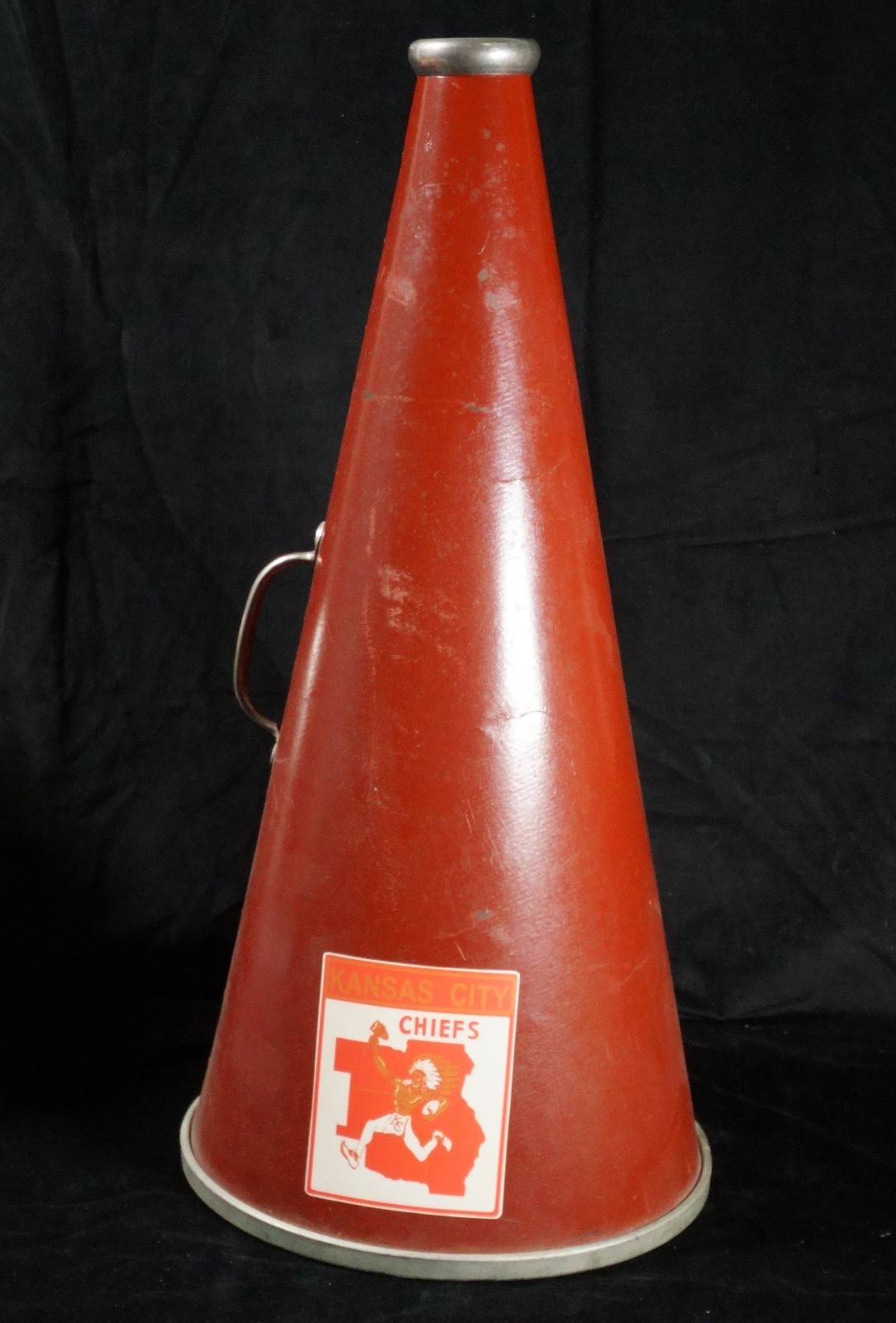 Vintage Kansas City Chiefs Cheerleader Megaphone Rare Running Indian Logo (A9) Vintage Kansas City Chiefs Cheerleader Megaphone Rare Running Indian Logo (A9)