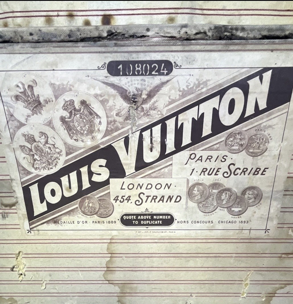 # ANTIQUE LOUIS VUITTON MONOGRAM COURIER/STEAMER TRUNK (c. 1896–1900)