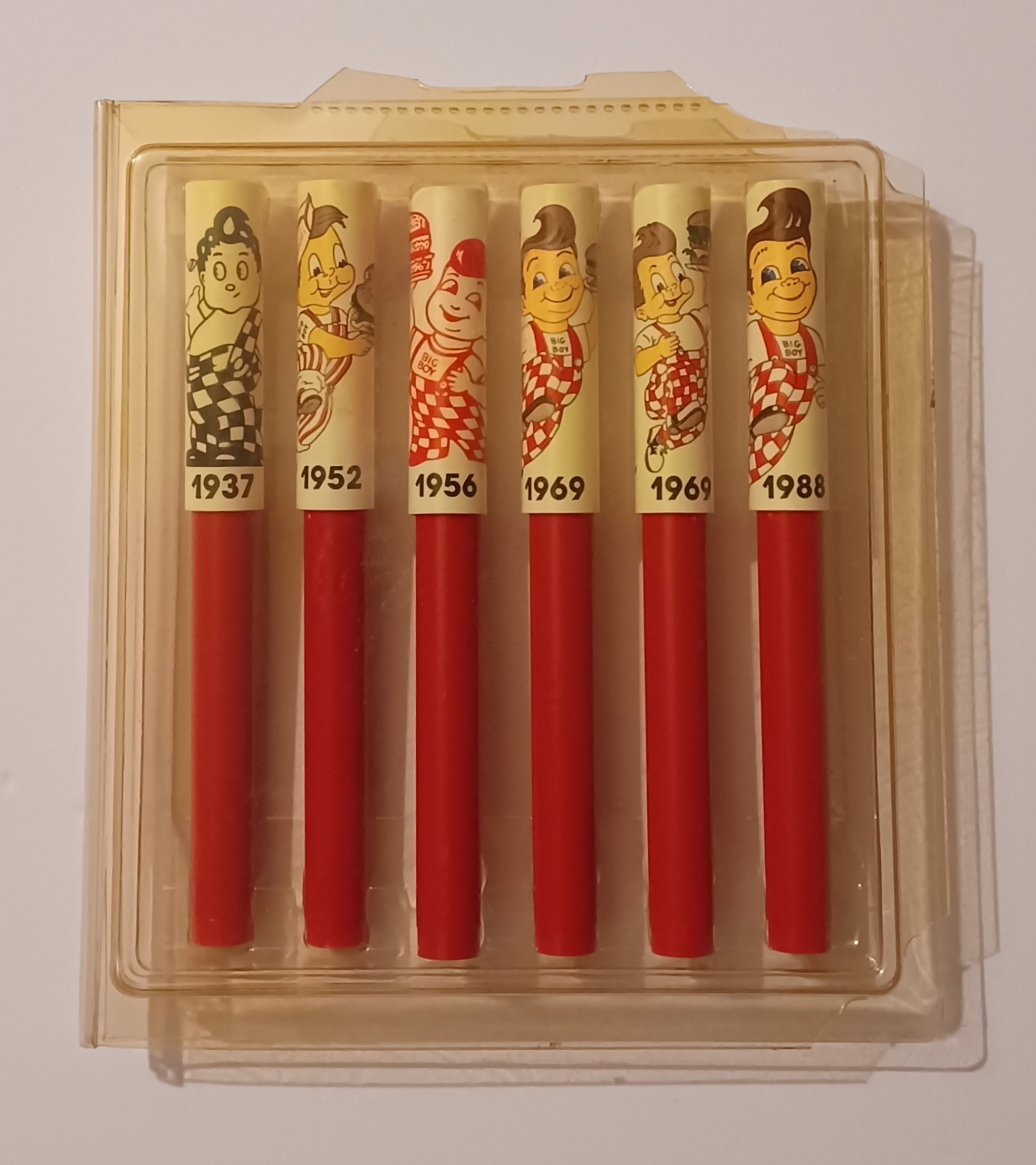 1988 Set of 6 Commemorative Bob's Big Boy Pens (in original plastic container) 1988 Set of 6 Commemorative Bob's Big Boy Pens (in original plastic container)