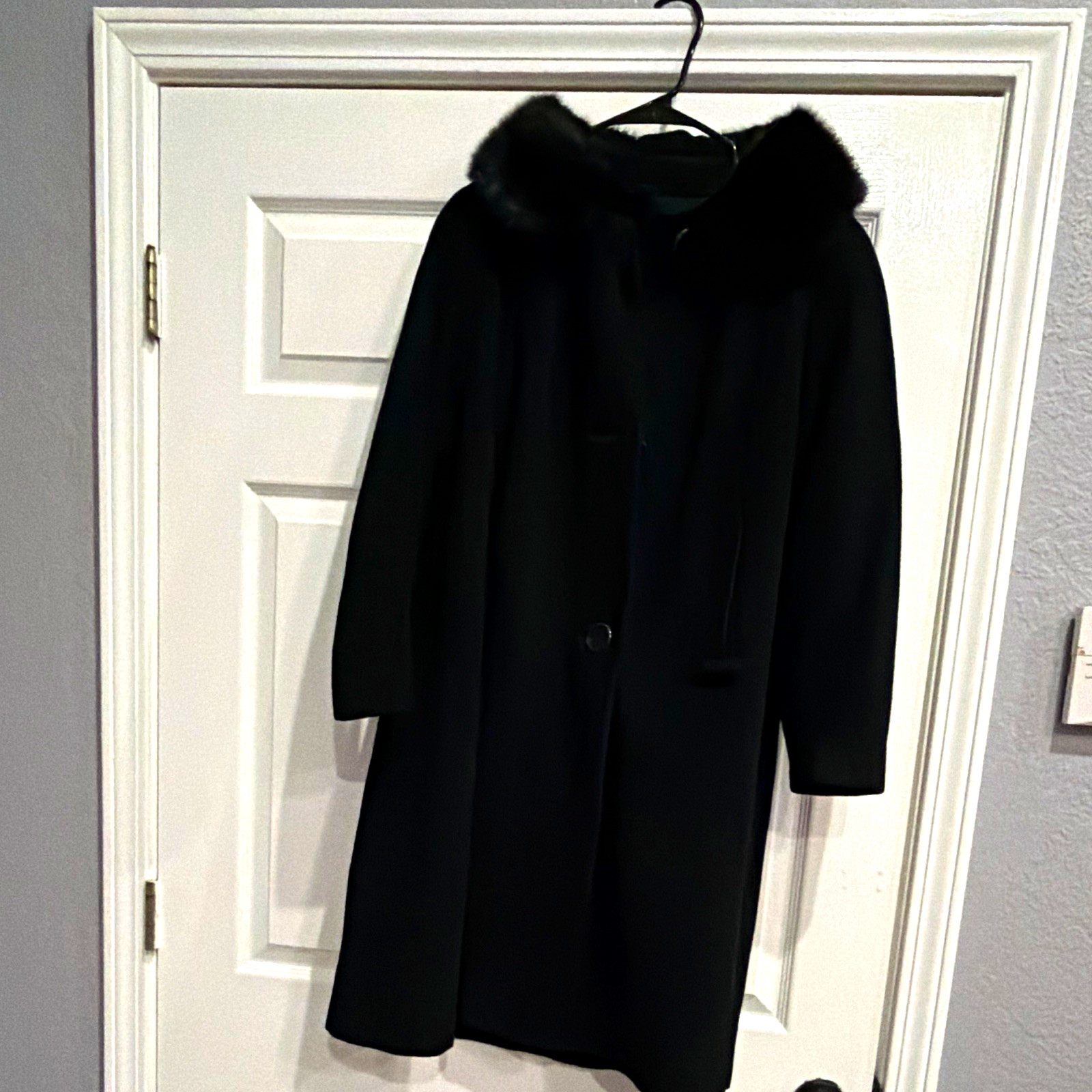 Vintage Black Wool Long Overcoat L Solid Button Front faux black collar . Vintage Black Wool Long Overcoat L Solid Button Front faux black collar .