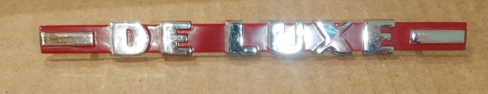 1946 1947 1948 PLYMOUTH DELUXE FENDER EMBLEM - Painted - NICE