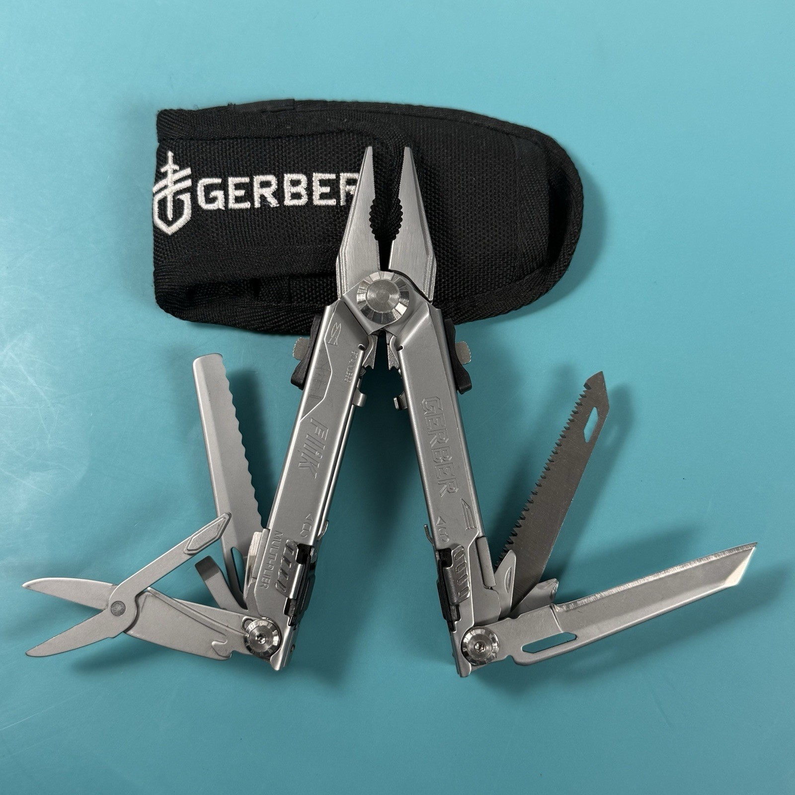 RARE GERBER FLIK USA MULTI-TOOL STAINLESS STEEL 12 FUNCTIONS WITH BELT SHEATH