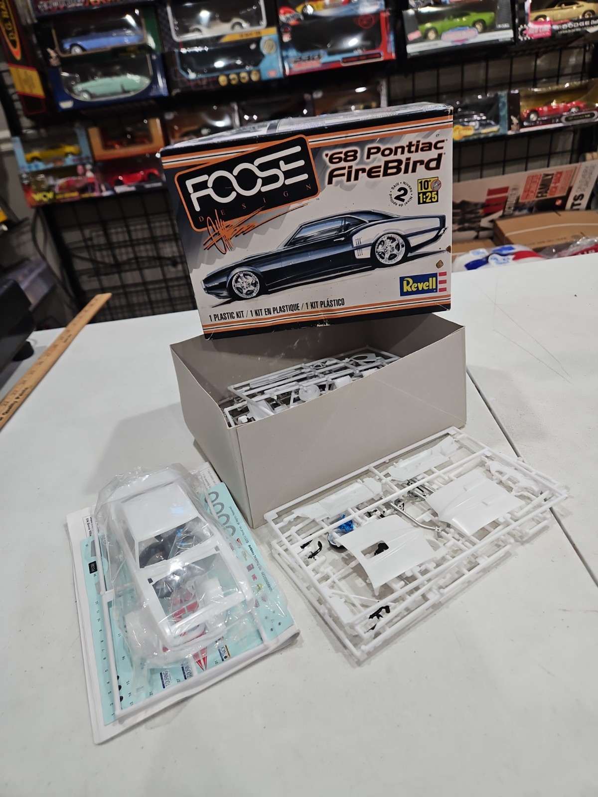 OPEN BOX - Revell Pontiac Firebird \'68 FOOSE 1/25 Model Kit #19220