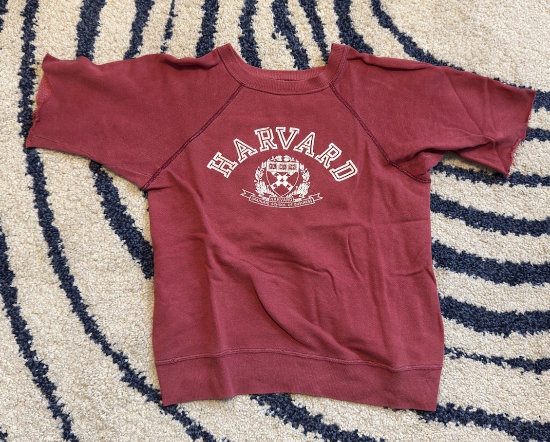 Vintage 1970s Champion Sweatshirt Harvard Cut Sleeves Youth Large Women’s XS USA Vintage 1970s Champion Sweatshirt Harvard Cut Sleeves Youth Large Women’s XS USA
