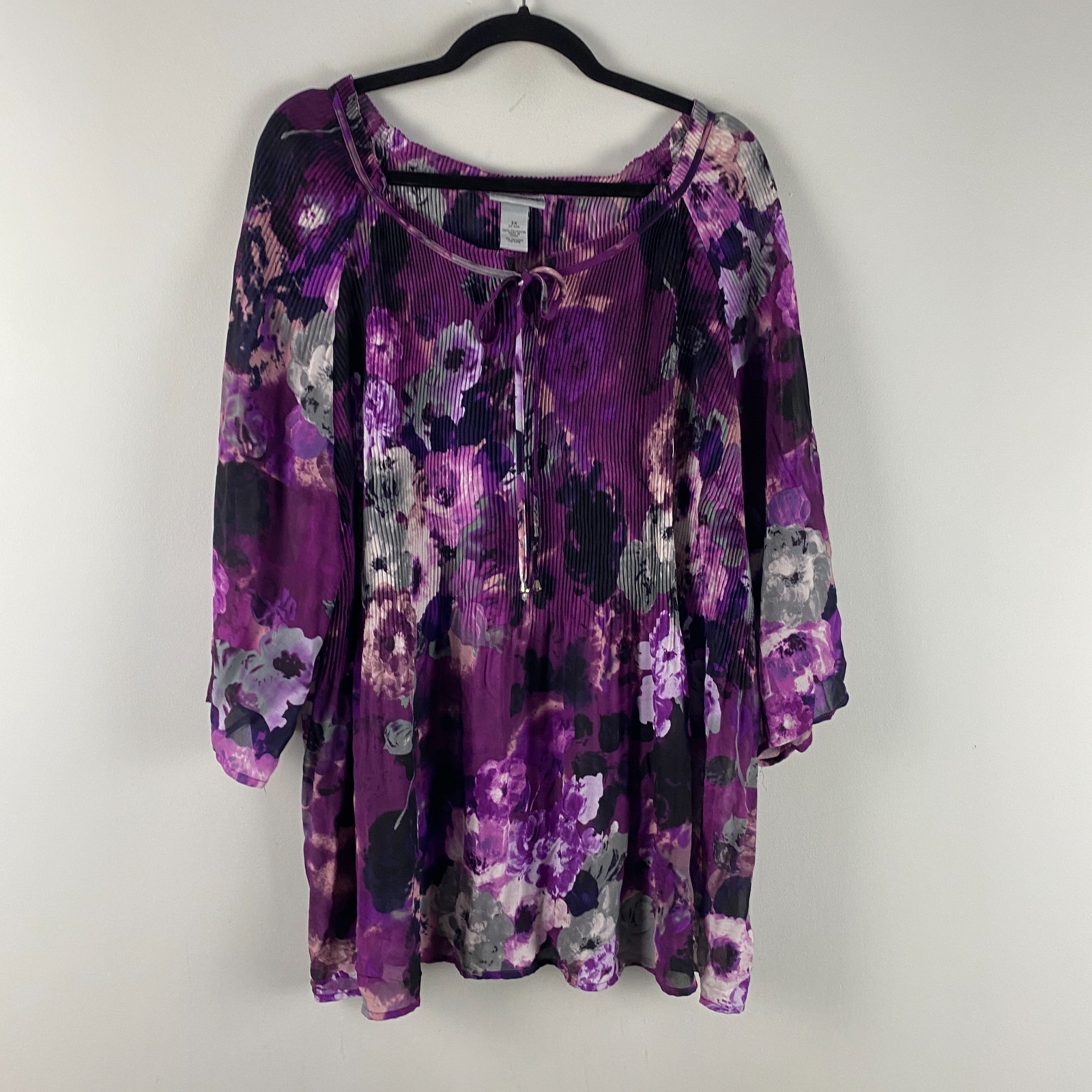 Catherines Pleated Blouse Size 2X Purple Floral 3/4 Sleeves Tie Neck