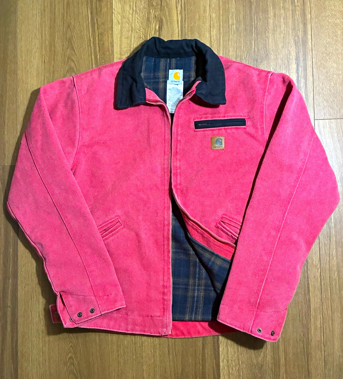 Vintage Lined Carhartt WJ097 VRS Detroit Jacket - Vintage Rose Pink - Size L Vintage Lined Carhartt WJ097 VRS Detroit Jacket - Vintage Rose Pink - Size L
