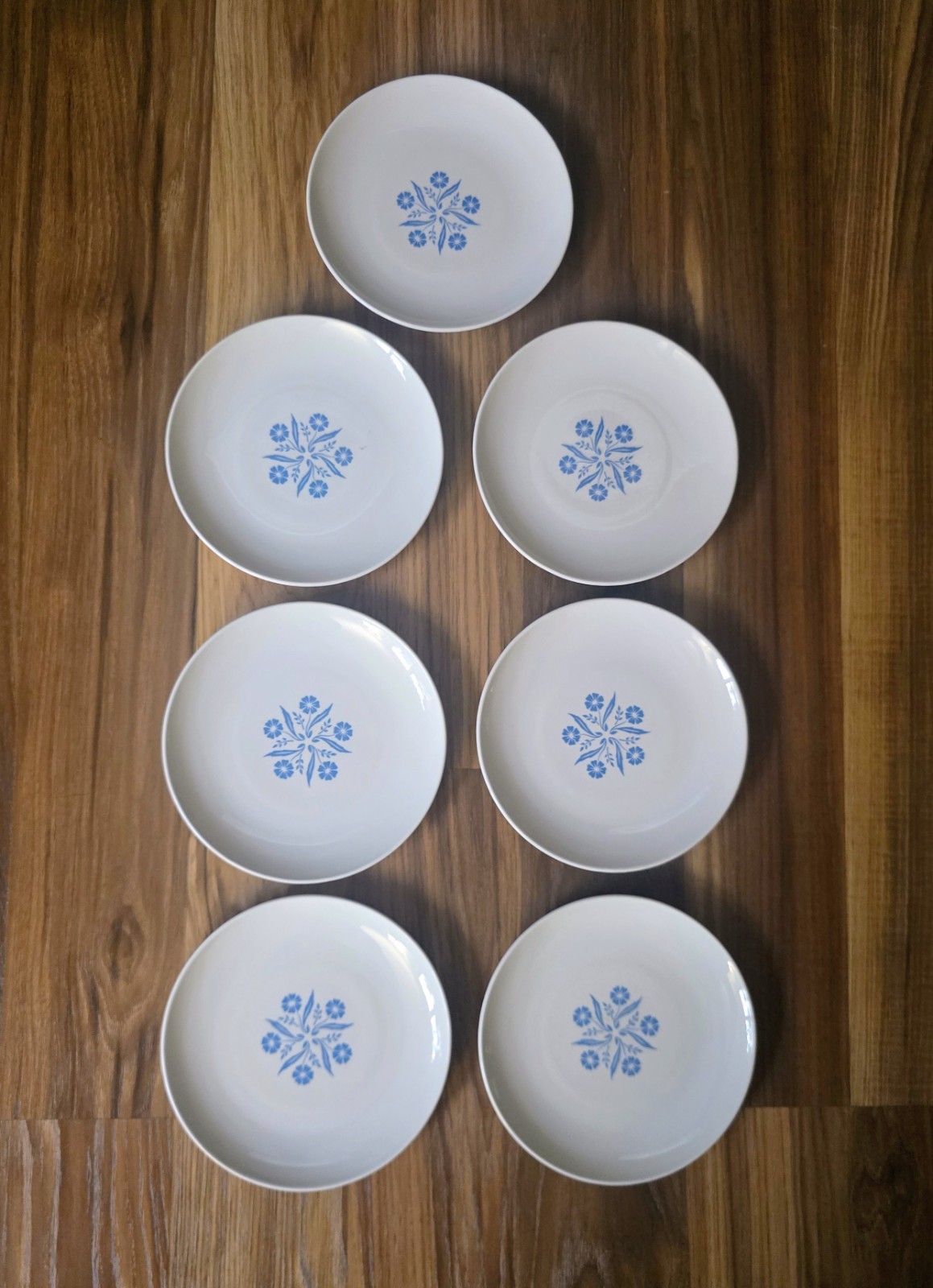 Set of 7 VTG Centura by Corning Blue Cornflower 6.5\