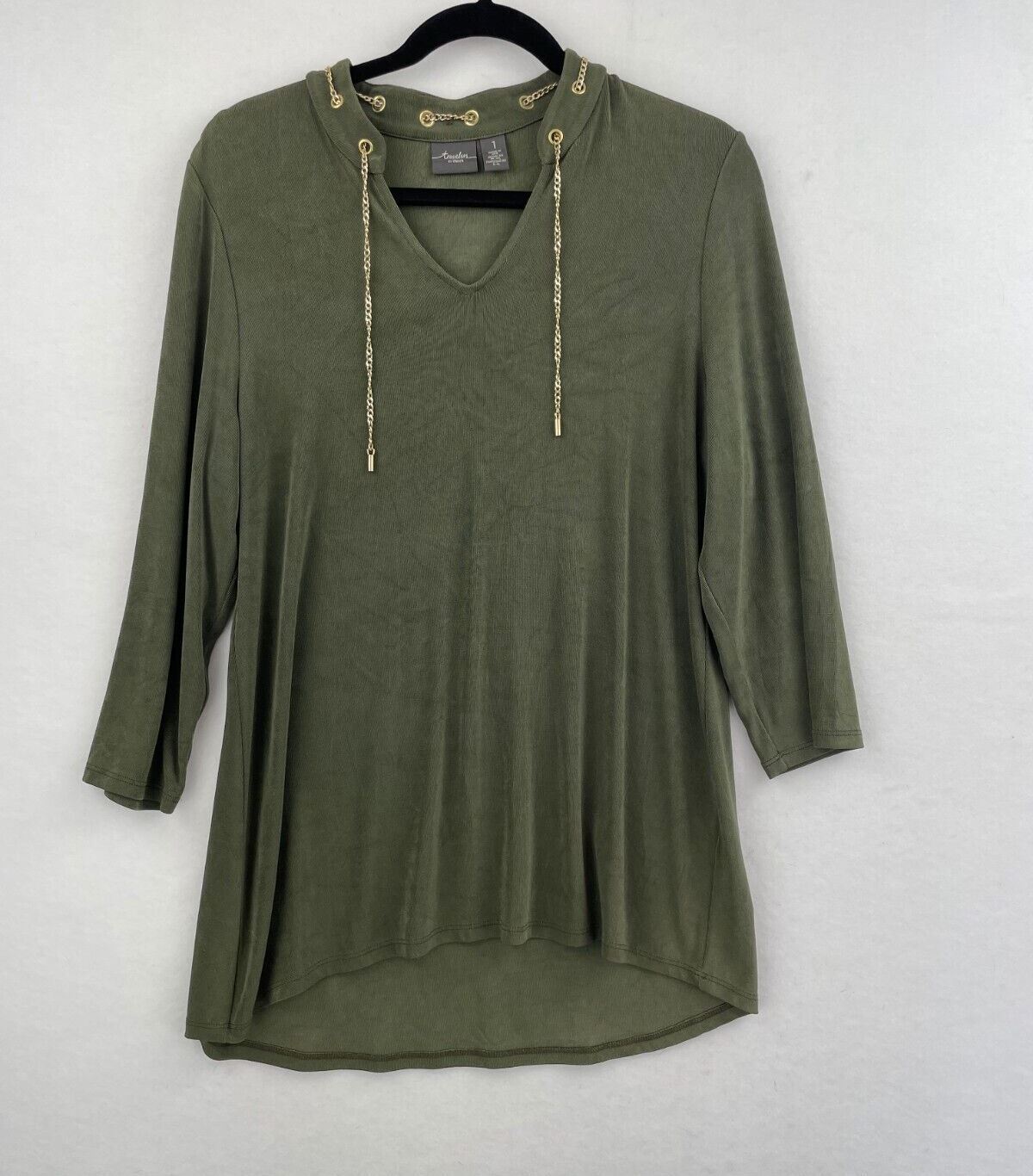 Chicos Travelers 1 Slinky Top Blouse Green Gold Chain Tassel 3/4 Sleeve  A2-12