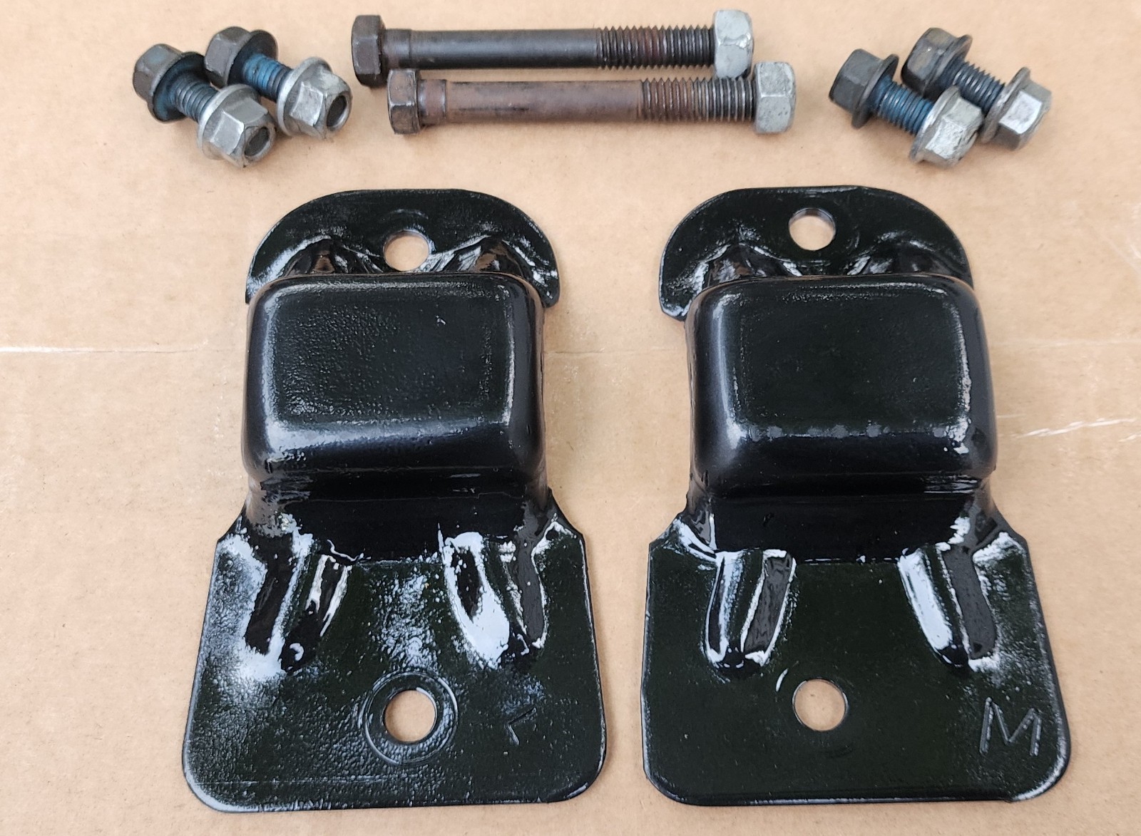 1978-88 G Body Oldsmobile V8 Motor Frame Mounts 260 307 350 403