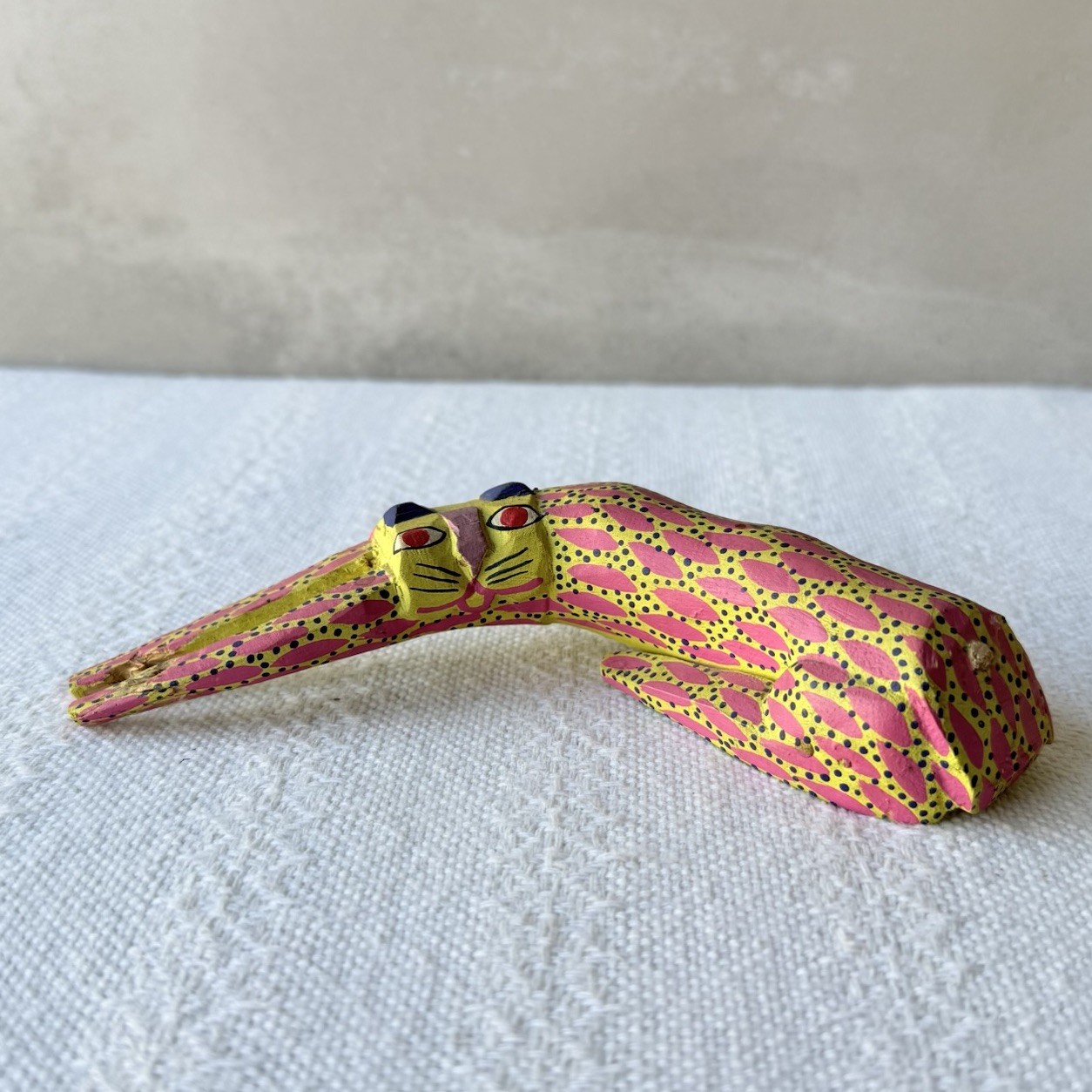 Vintage Oaxaca Alebrije Cat Wood Carving Mexican Folk Art Pet Altar Decor AS IS Vintage Oaxaca Alebrije Cat Wood Carving Mexican Folk Art Pet Altar Decor AS IS