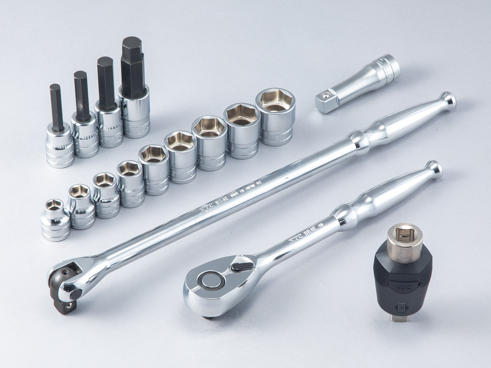 KTC 12.7sq. Bit Socket Wrench Set Torque Model [17 items] TB417TQ Made in Japan