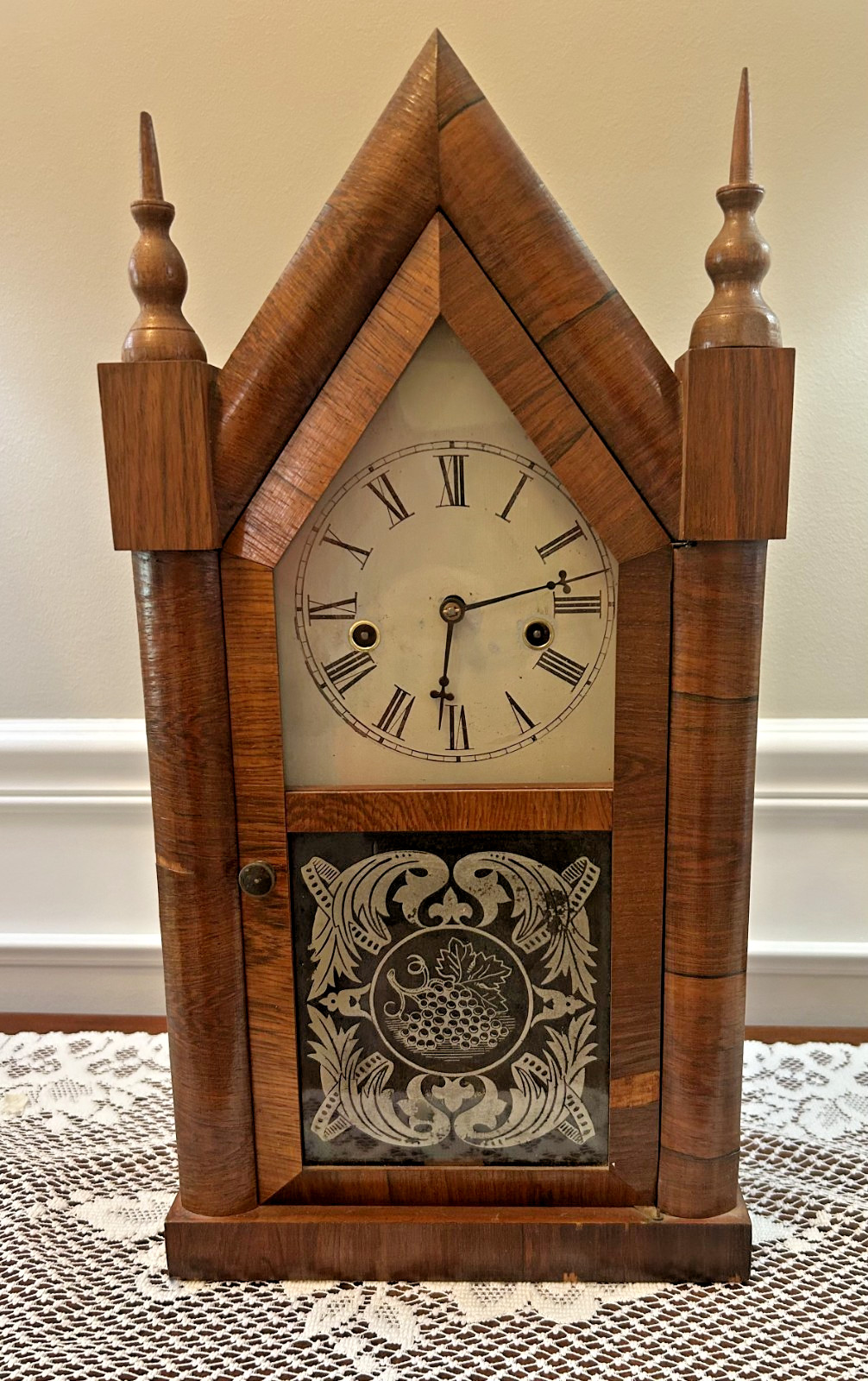 Antique Waterbury Mahogany 8-day 30-hour Steeple Mantel Clock Antique Waterbury Mahogany 8-day 30-hour Steeple Mantel Clock