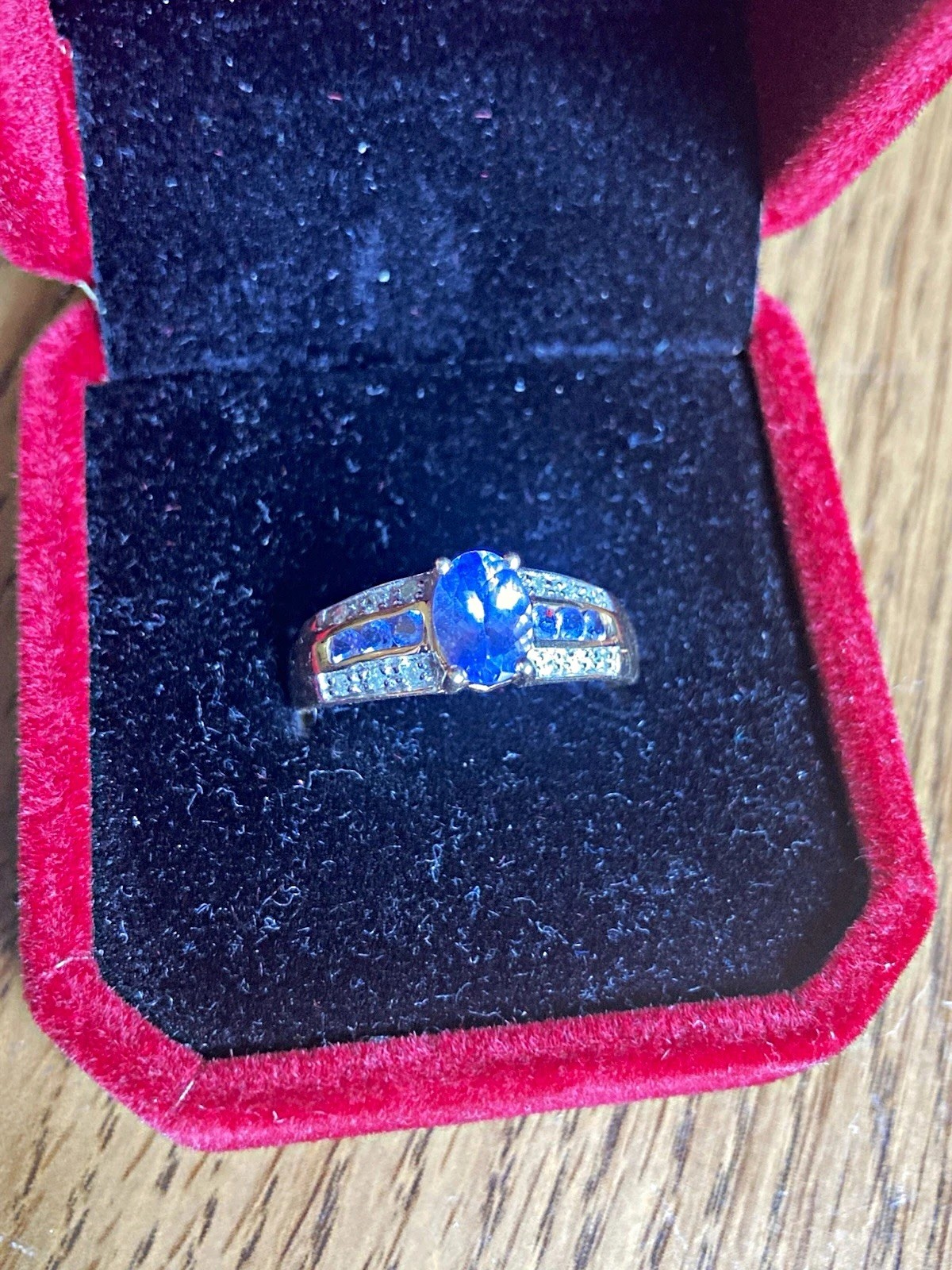 14k Yellow Gold Oval natural Iolite Prong Set Size 7 W Box 14k Yellow Gold Oval natural Iolite Prong Set Size 7 W Box