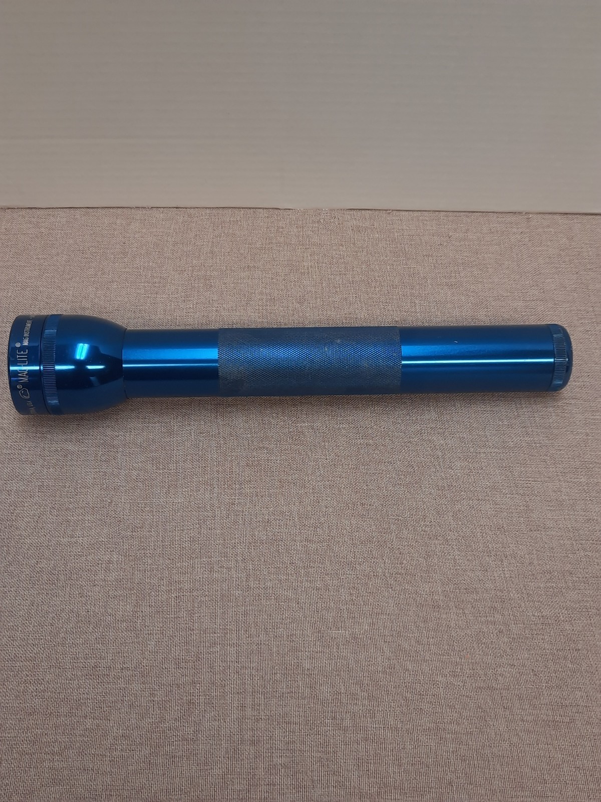 Mag-Lite 15in Blue Flashlight 4D Cell USA Aluminum Heavy Duty Camping Hiking Vtg Mag-Lite 15in Blue Flashlight 4D Cell USA Aluminum Heavy Duty Camping Hiking Vtg