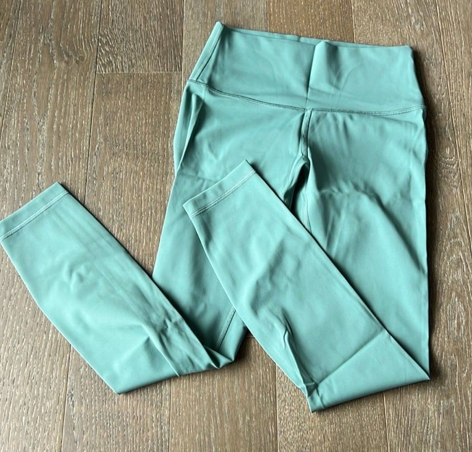 Lululemon Wunder Under High Rise Tight Leggings Women\'s Size 6/S Sage Green
