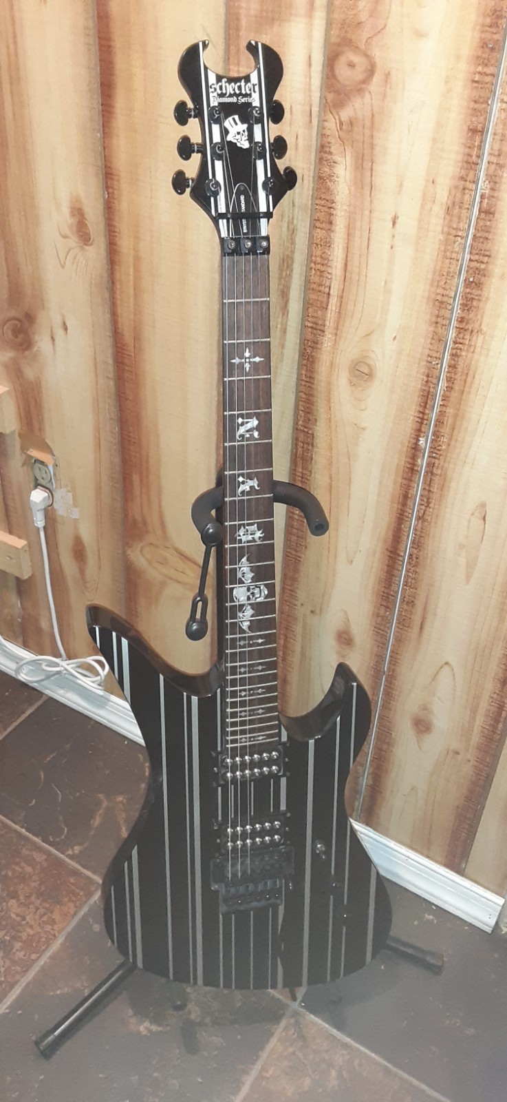 Schecter Synyster Gates Standard Made in Korea 6 String Electric Guitar