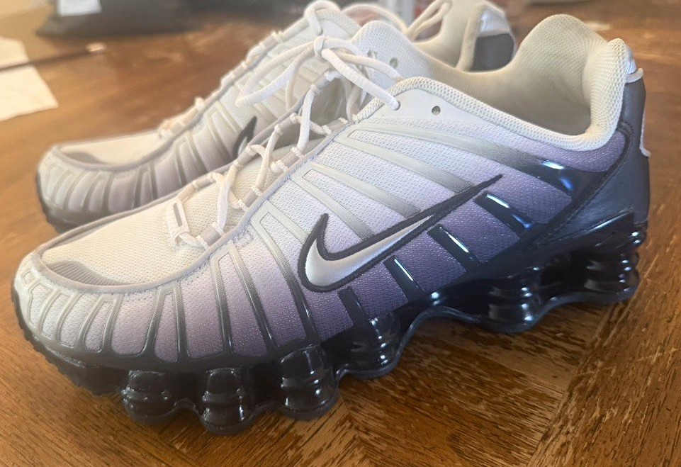 Nike Shox TL Men’s Low Top Lace Up Athletic Sneakers Gray/Black Solid