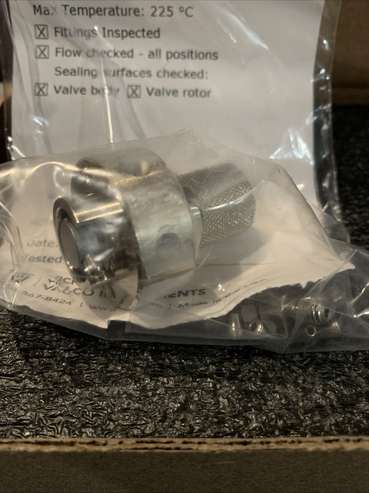 VICI Valco DC6WE 6 Port 2 Position Valve 400 PSIG Helium 225 c 1/16 .4mm