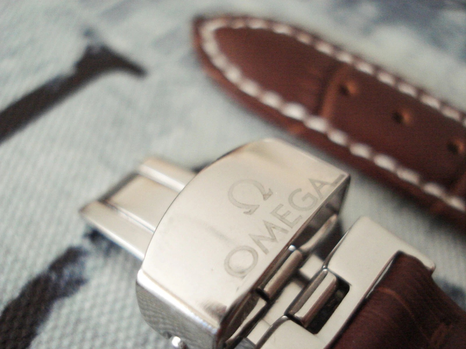 New Omega leather watch strap- 20 mm OMEGA SEAMASTER SPEEDMASTER Butterfly Clasp New Omega leather watch strap- 20 mm OMEGA SEAMASTER SPEEDMASTER Butterfly Clasp