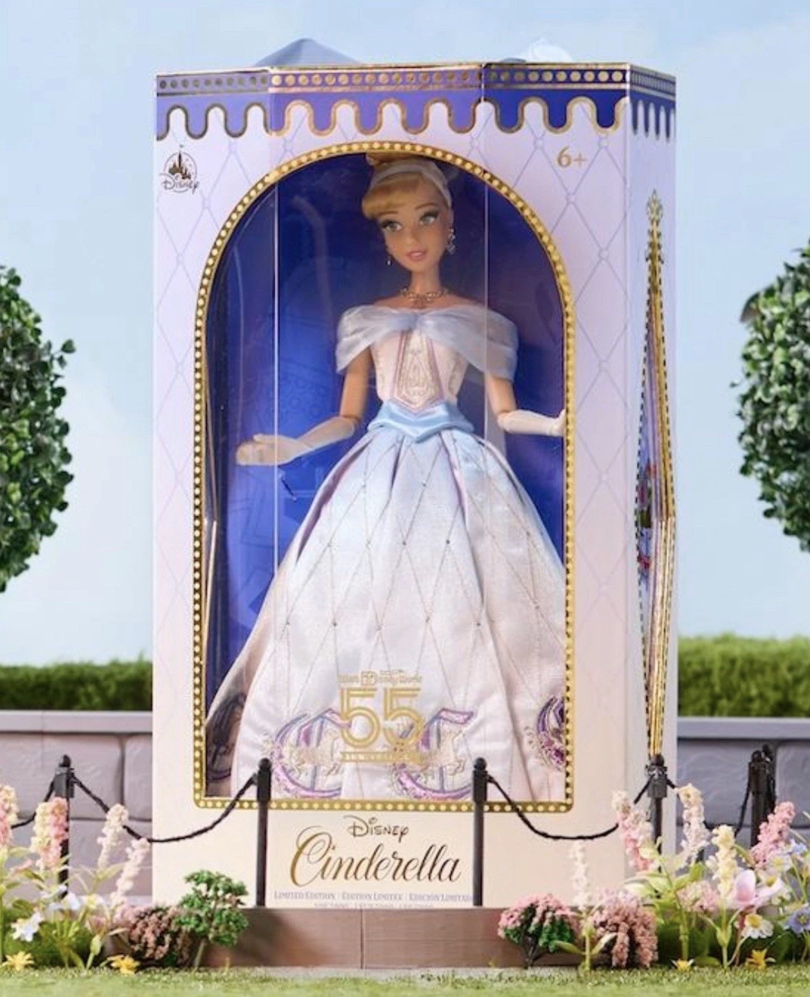 In Hand   Walt Disney World 55th Anniversary Cinderella Limited Edition Doll