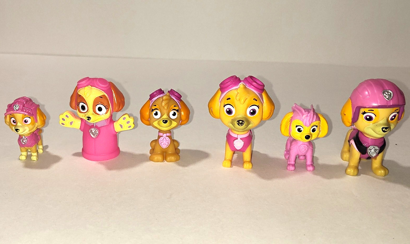 PAW Patrol Skye Plastic Figure Set Lot of 6 - Pink Purple Yellow Tan Black
