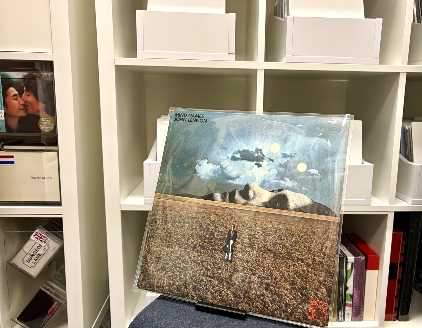 John Lennon “Mind Games” APPLE RECORDS LP Original USA Pressing John Lennon “Mind Games” APPLE RECORDS LP Original USA Pressing