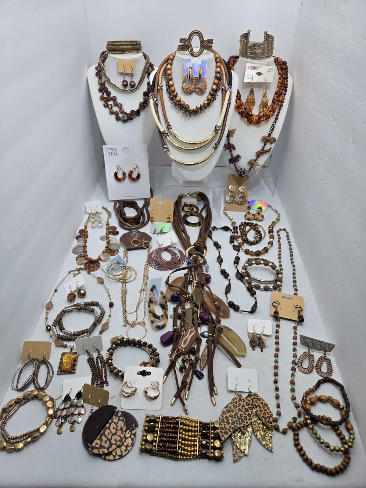 HUGE ​50pc Vintage & Modern Jewelry Lot CHICO\'S, KENDRA SCOTT Necklace Earrings