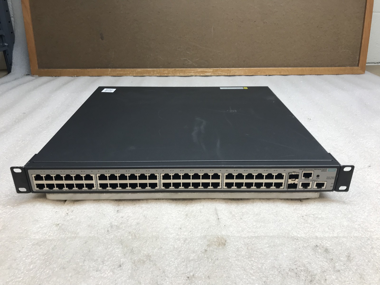 HPE OfficeConnect 1950 48G 2SFP+ 2XGT PoE+ Switch JG963A W/ RACK EARS