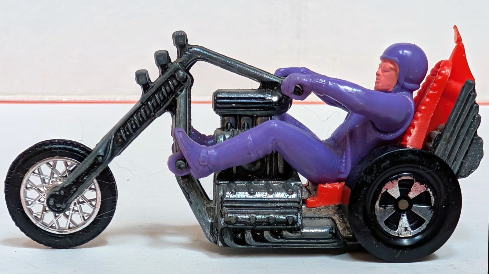 VTG 1970 Mattel Hot Wheels RRRumblers TORQUE CHOP  Purple Diecast Motorcycle